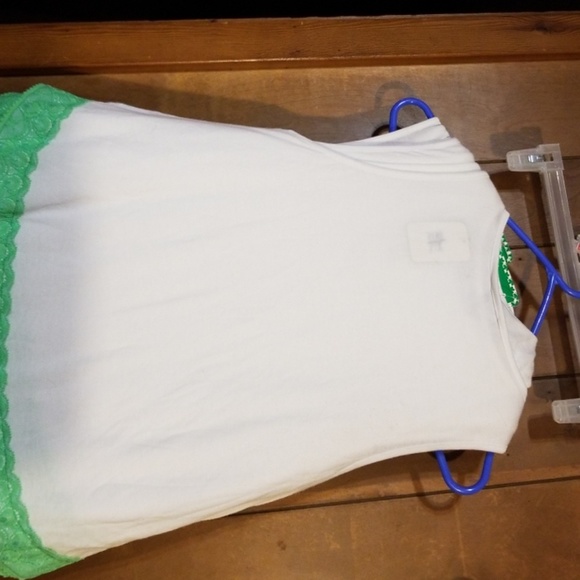 Claire's SHAMROCK TANKS - Picture 2 of 5